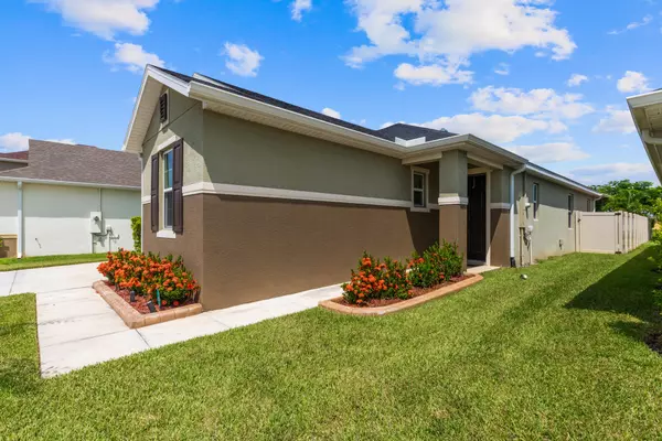 Port Saint Lucie, FL 34983,5695 NW Pine Trail CIR