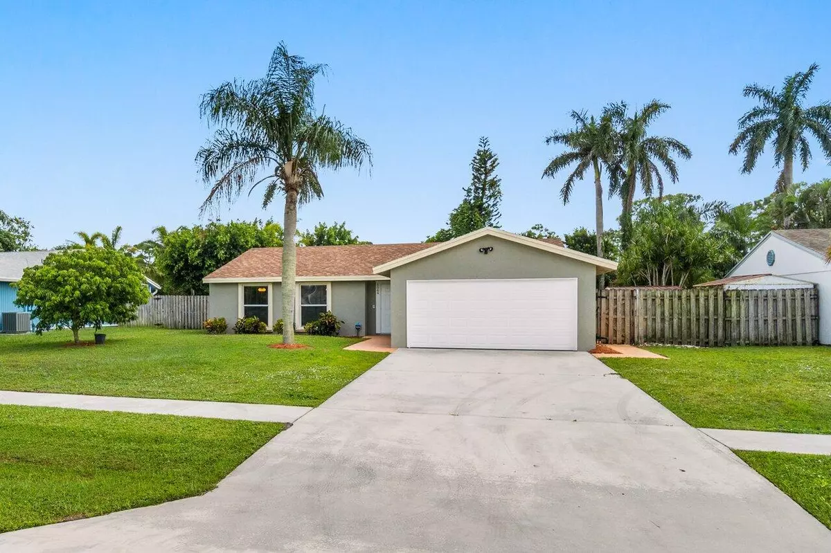 Boynton Beach, FL 33472,5066 Mark DR