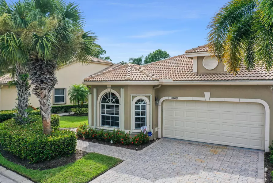 7008 Torrey Pines CIR, Port Saint Lucie, FL 34986