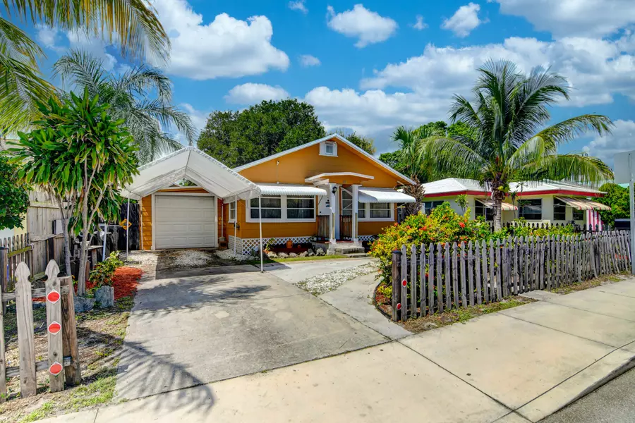 21 S C ST 1 & 2, Lake Worth, FL 33460