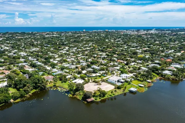 Delray Beach, FL 33444,1520 Lake DR