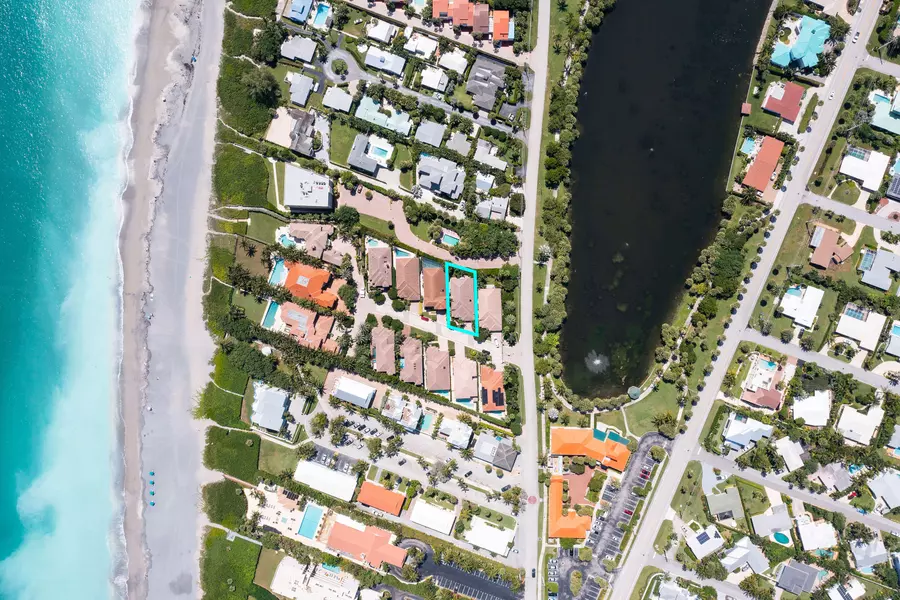 302 Alicante DR, Juno Beach, FL 33408