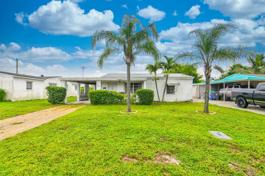 306 Elizabeth RD, Lake Worth, FL 33461