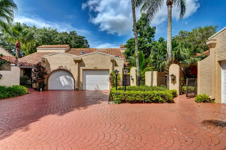 22737 Meridiana DR, Boca Raton, FL 33433