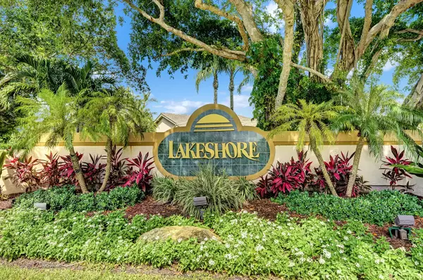 Hypoluxo, FL 33462,8200 Lakeshore DR 2010