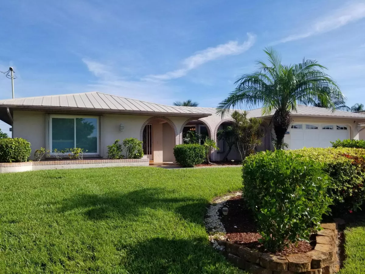 Port Saint Lucie, FL 34984,625 SE Whitmore DR