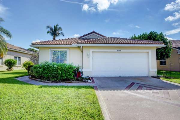 6760 Las Colinas LN, Lake Worth, FL 33463