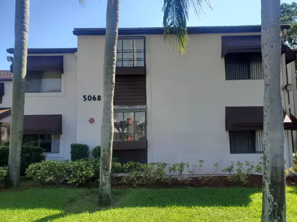 Boynton Beach, FL 33437,5068 Rose Hill Dr. DR 105