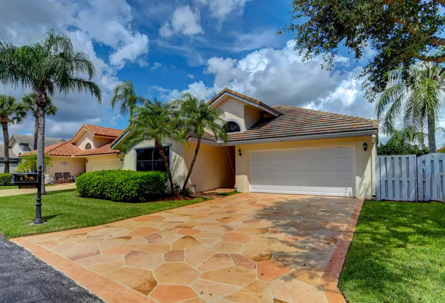 175 Executive CIR, Boynton Beach, FL 33436