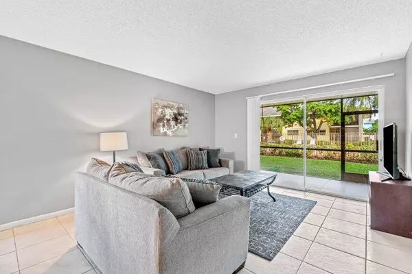 Delray Beach, FL 33444,905 Southridge RD 101 A