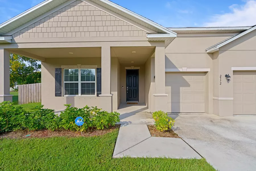 2372 SE Surrey Place, Port Saint Lucie, FL 34952