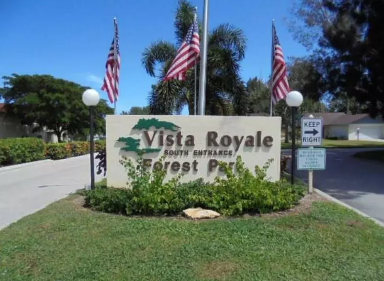 Vero Beach, FL 32962,16 Vista Palm LN 102