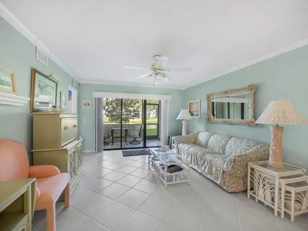 Palm Beach Gardens, FL 33418,101 Sabal Ridge CIR A