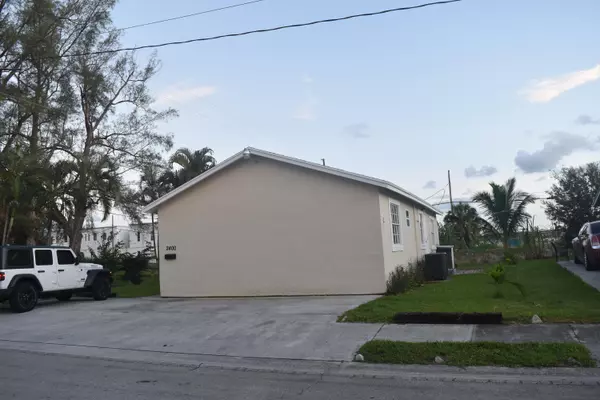 West Palm Beach, FL 33409,2400 Oswego AVE