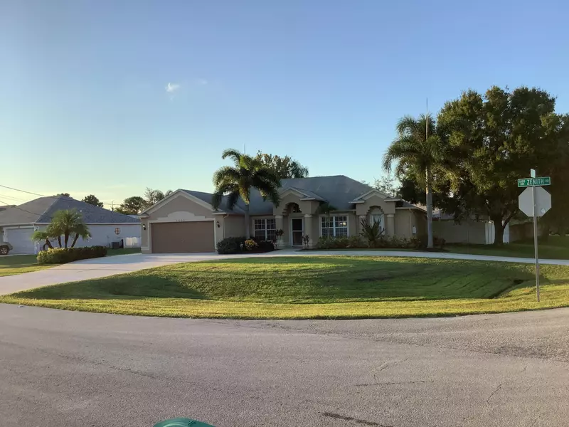 5802 NW Basswood DR, Port Saint Lucie, FL 34986