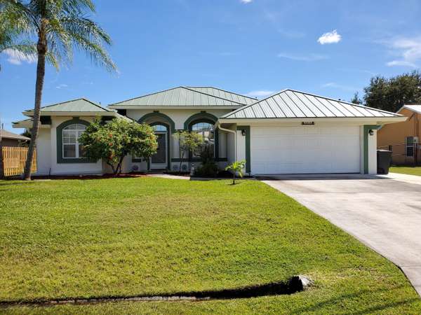 5846 NW Leghorn AVE, Port Saint Lucie, FL 34986