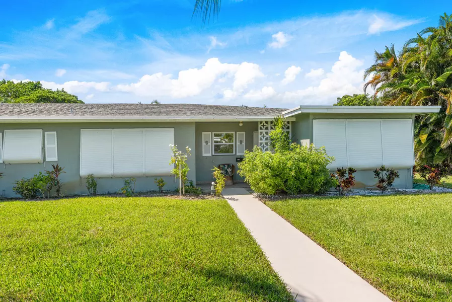 917 S Drive TER D, Delray Beach, FL 33445