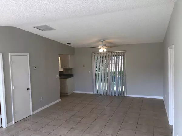 Port Saint Lucie, FL 34953,871 SW W Durham Ter TER