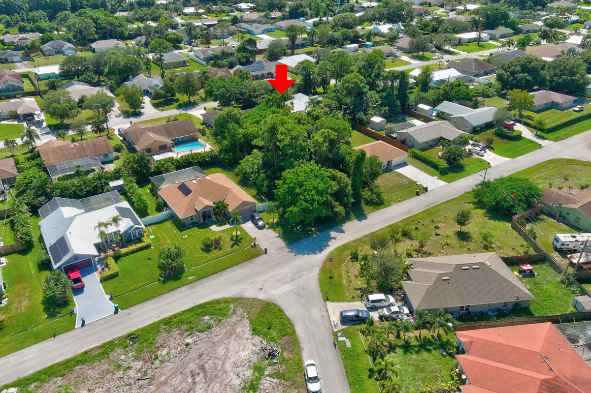 Port Saint Lucie, FL 34953,290 SE Walsh TER