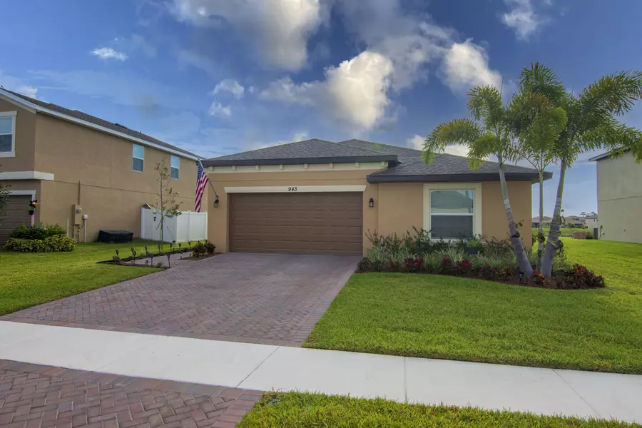 943 Bent Creek DR, Fort Pierce, FL 34947