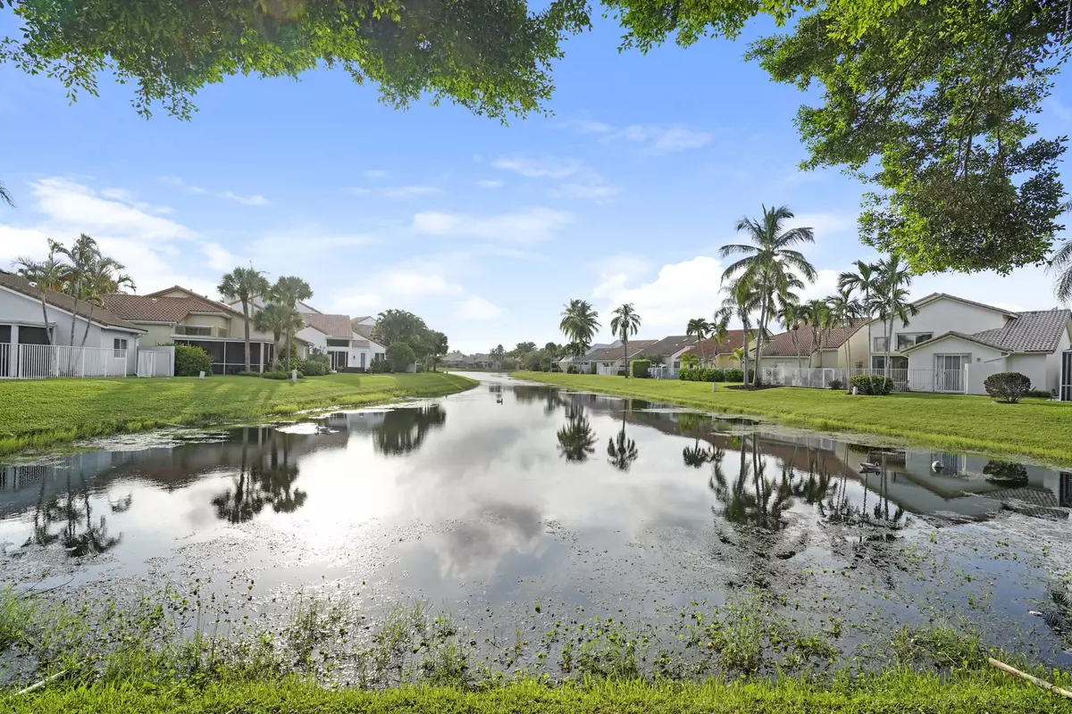 Boca Raton, FL 33496,17058 Newport Club DR