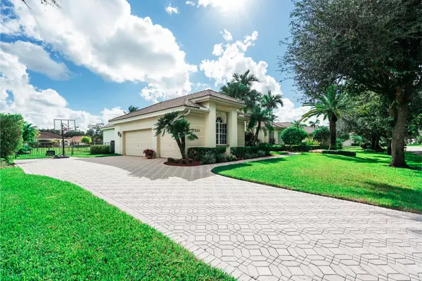 Wellington, FL 33414,17223 Gulf Pine CIR