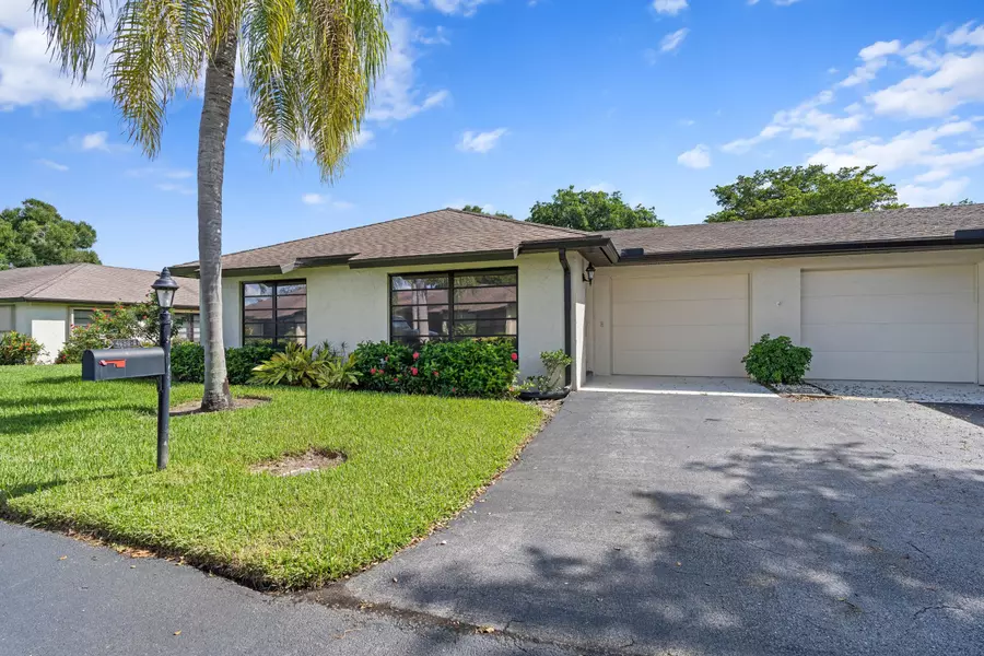 4698 Greentree TER A, Boynton Beach, FL 33436