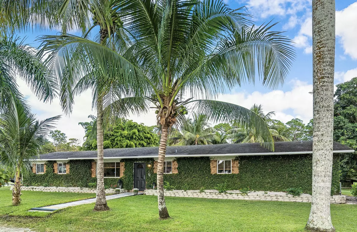 Loxahatchee Groves, FL 33470,1068 D RD