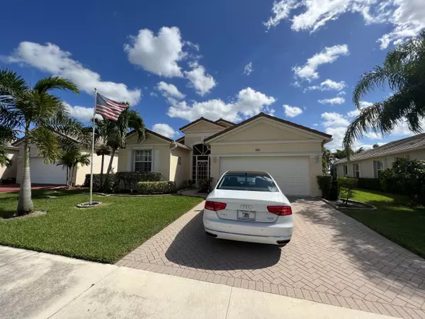 Port Saint Lucie, FL 34986,381 SW Lake Forest WAY