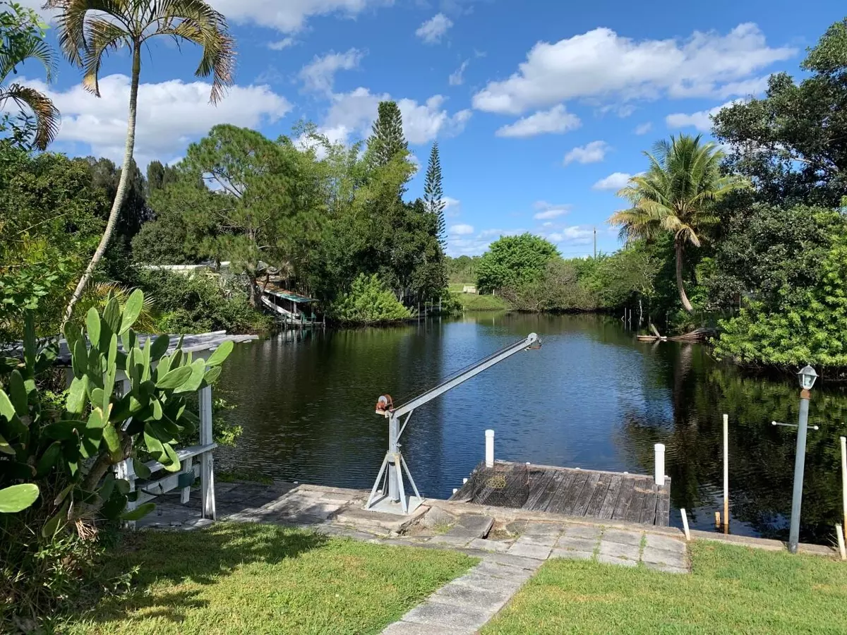 Stuart, FL 34997,7629 SE Fork River DR