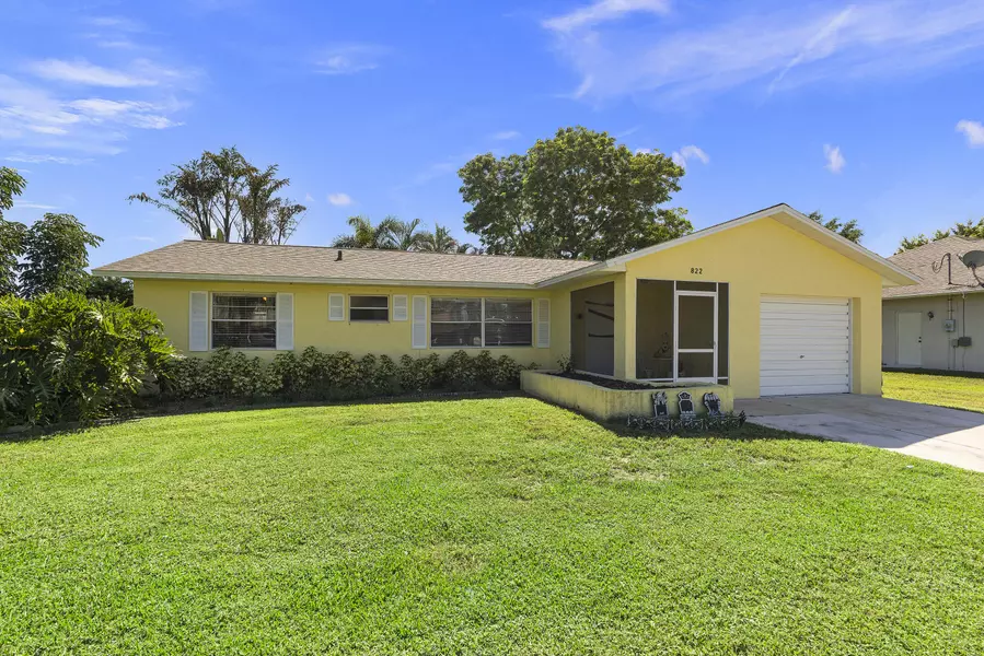 822 SE Carnival AVE, Port Saint Lucie, FL 34983