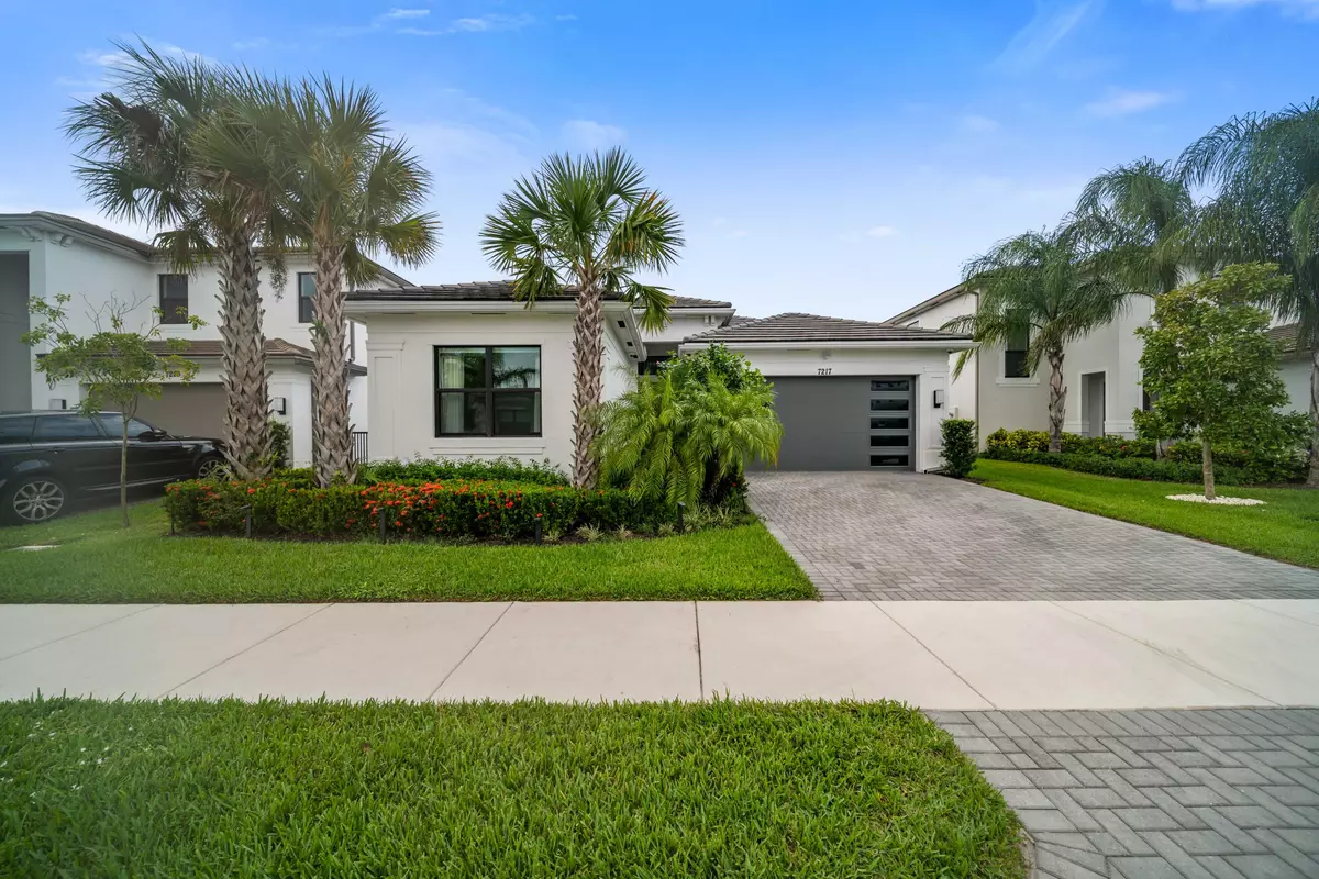 Lake Worth, FL 33463,7217 Stella LN