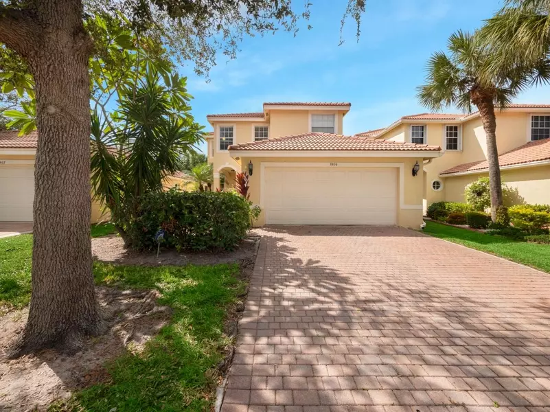 5509 Wishing Star LN, Greenacres, FL 33463