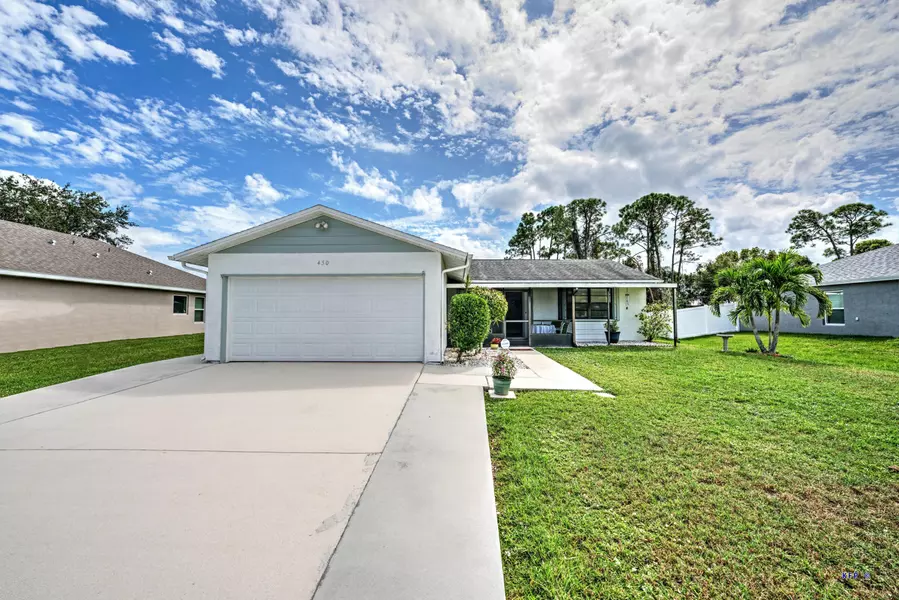 450 SE Karney TER, Port Saint Lucie, FL 34983