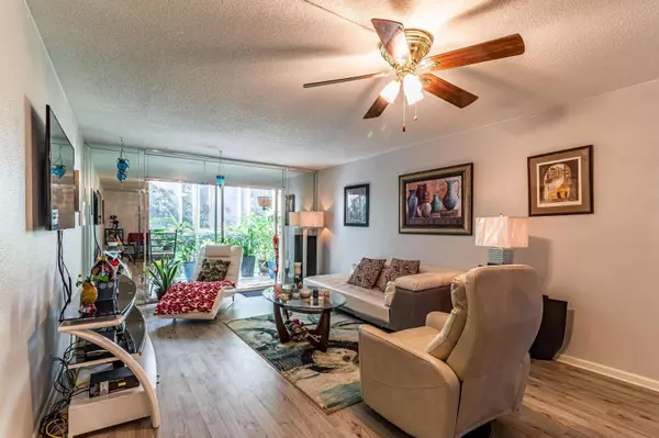 Coconut Creek, FL 33066,2102 Lucaya BND J2
