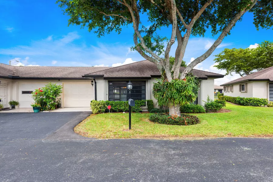 4826 Equestrian CIR B, Boynton Beach, FL 33436