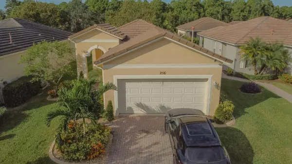 256 SW Manatee Springs WAY, Port Saint Lucie, FL 34986