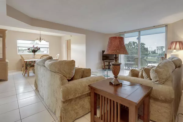 Lake Worth, FL 33467,3465 Via Poinciana 201