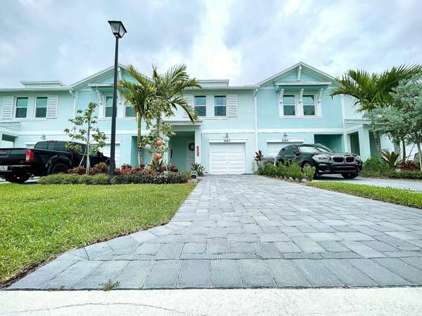 885 Seabright AVE, West Palm Beach, FL 33413