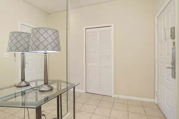 Port Saint Lucie, FL 34986,9999 Perfect DR