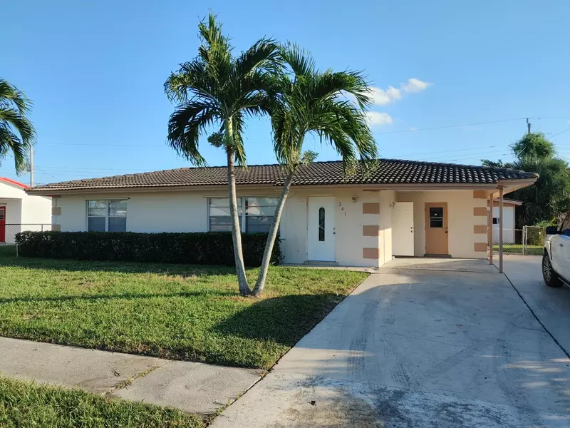 341 W 22nd CT, Riviera Beach, FL 33404