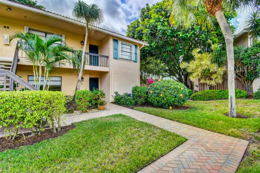 22 Southport LN D, Boynton Beach, FL 33436