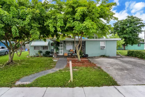 Deerfield Beach, FL 33441,294 SW 1st ST