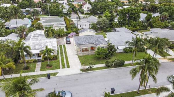 228 Vanderbilt DR, Lake Worth, FL 33460