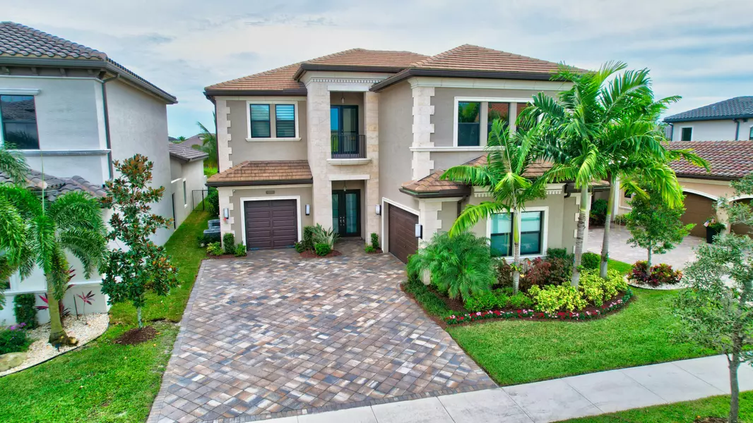 9770 Bozzano DR, Delray Beach, FL 33446