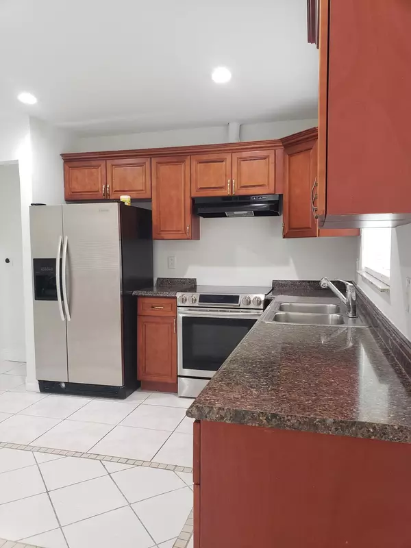 Wellington, FL 33414,12766 Peconic CT