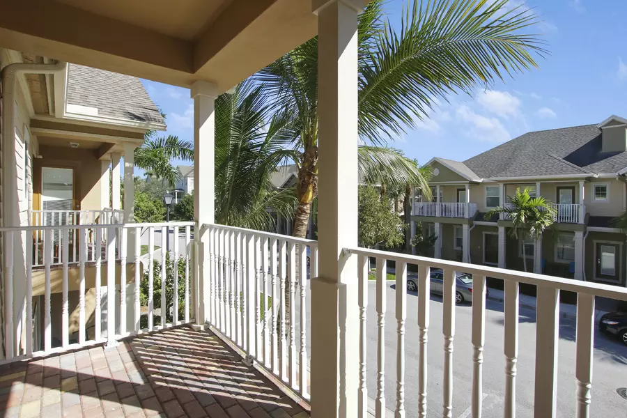 118 Black Ironwood RD 104, Jupiter, FL 33458