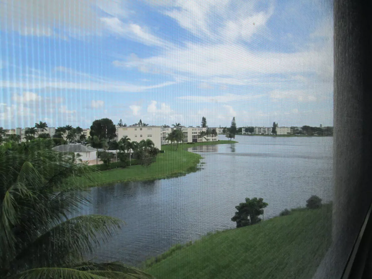 Boca Raton, FL 33434,4096 Yarmouth E