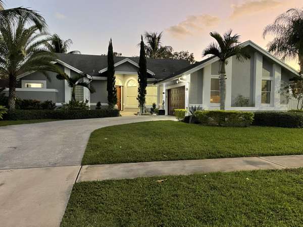 13638 Carlton St ST, Wellington, FL 33414