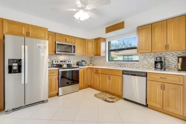 Boynton Beach, FL 33436,4675 Rosewood Tree CT B